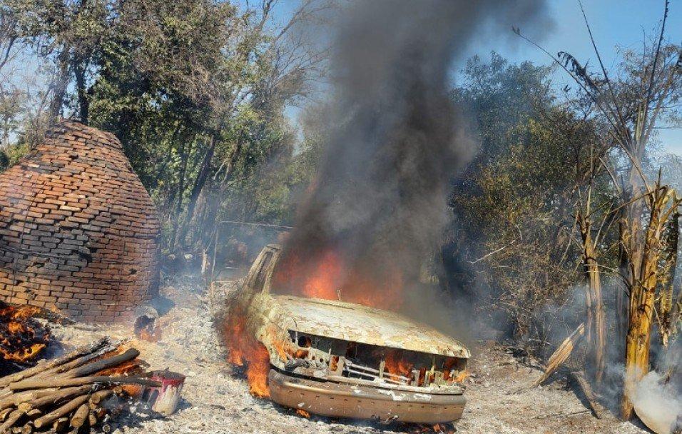 Caminhonete Fica Destru Da Ap S Pegar Fogo No Oeste Oeste Mais